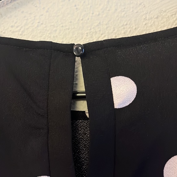 Adorable Adrianna Papell Polkadot top XL - Picture 3 of 5